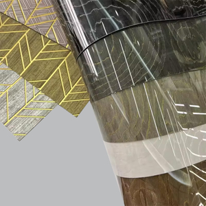 Pel&middot;l&iacute;cula PETG de grana de fusta daurada per a panells de mobles