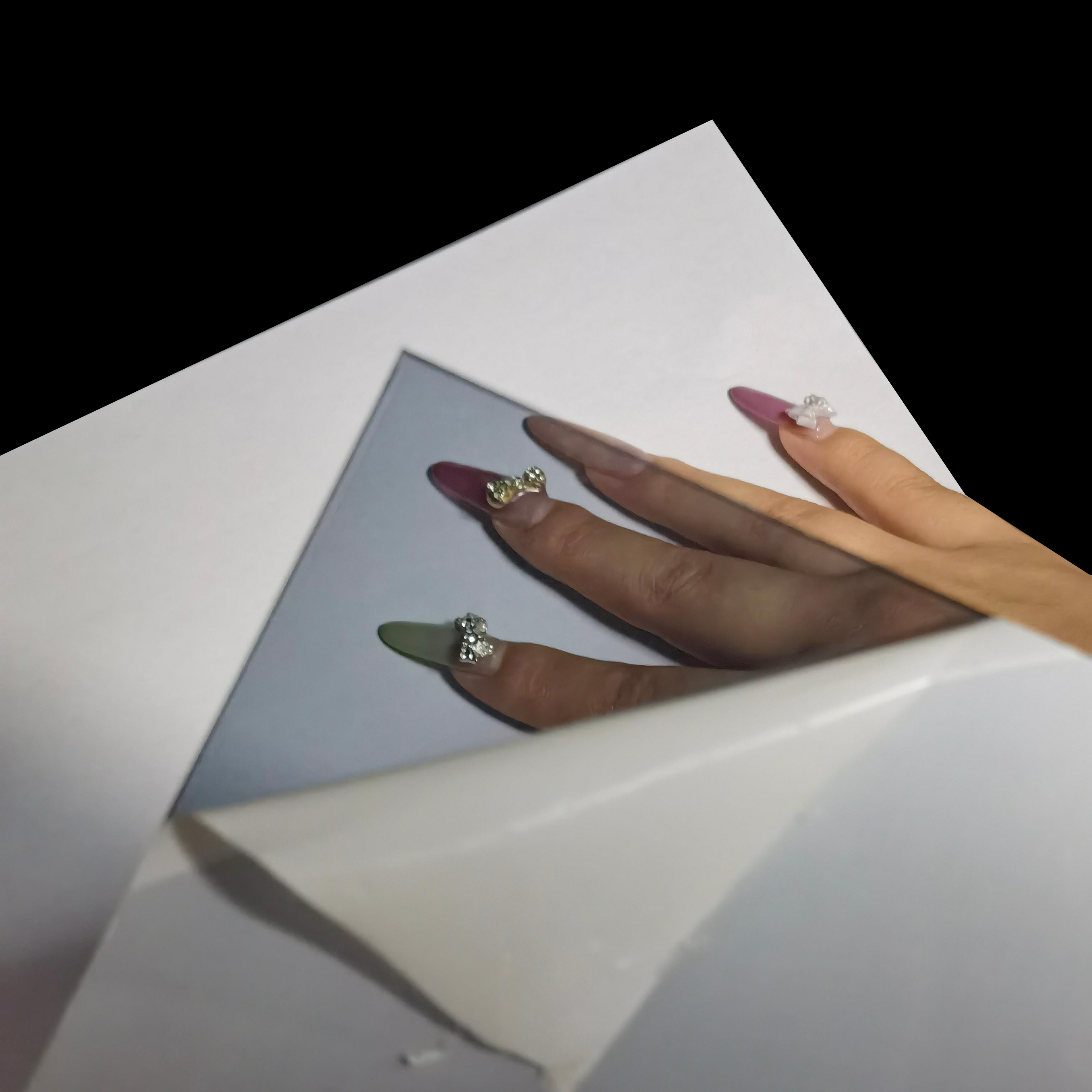 Custom High Gloss Colorful Transparent PC Sheets: Ebigonjoola bya Polycarbonate ebya Premium ku mirimu egy’omulembe
